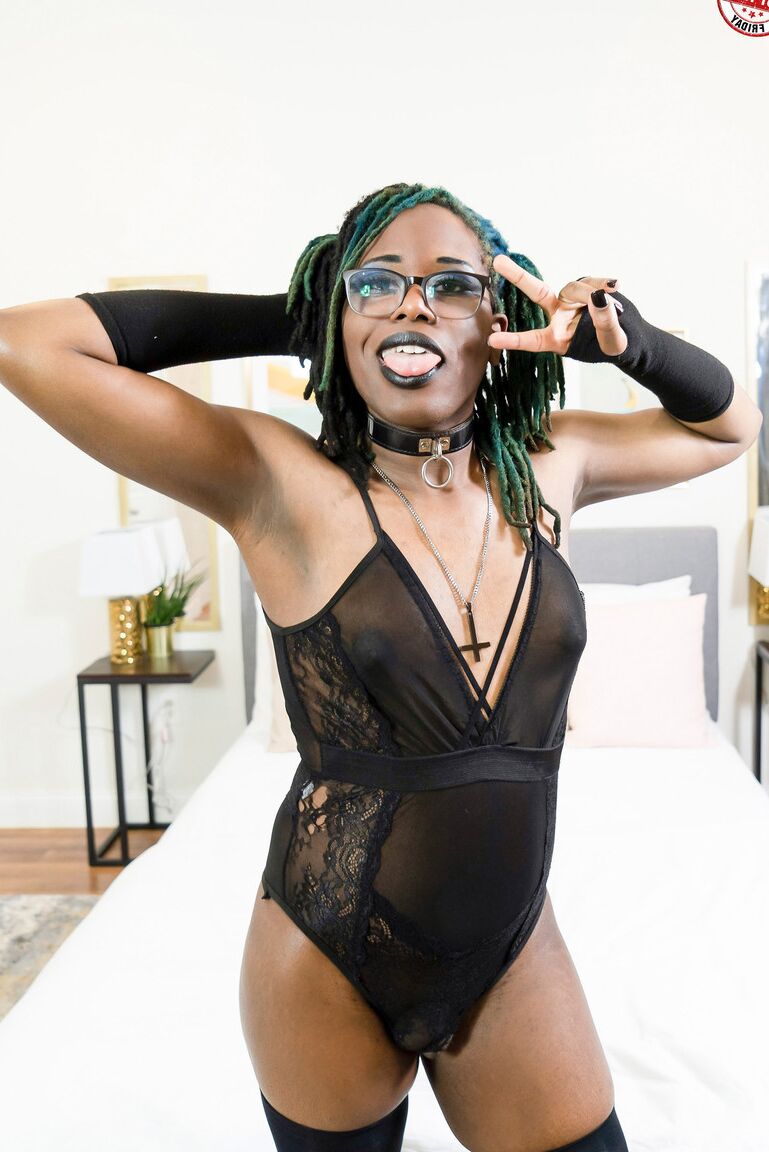 16P Negro TGirls Eden Complexxx