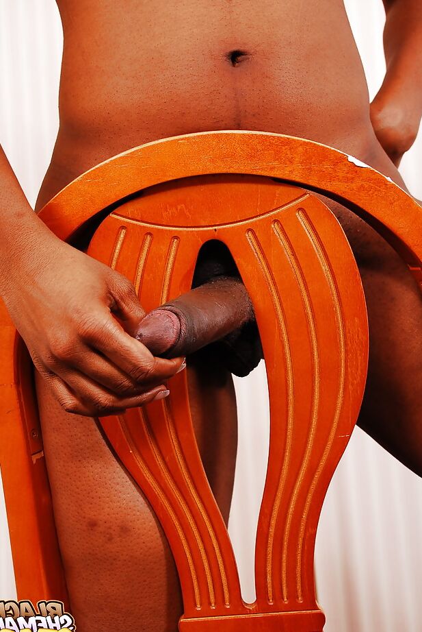 16P Ebony trans model Honey releasing massive BBC from beneath lingerie