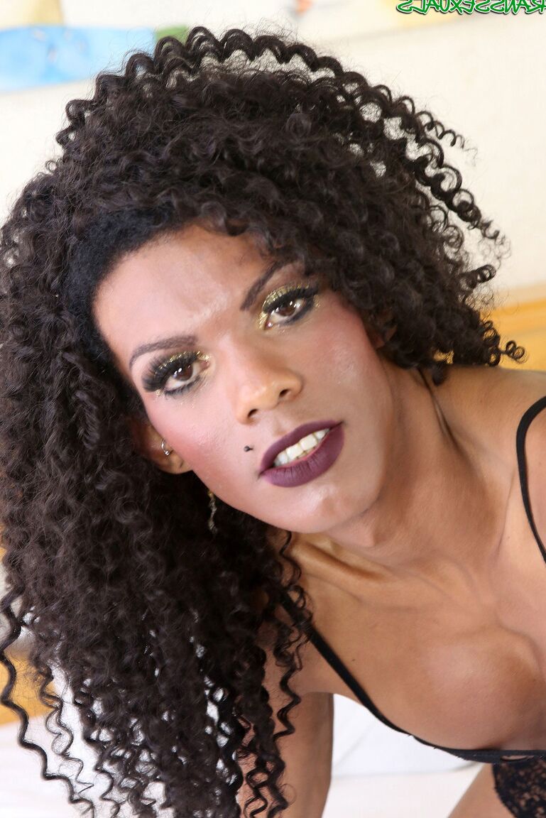 16P Negra TGirls Maria Cecília