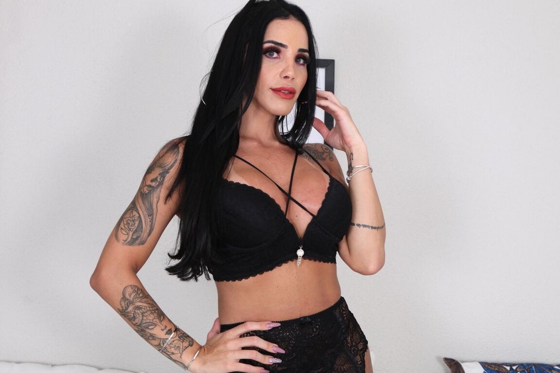 21P Anjo Maligno Valentina Marques