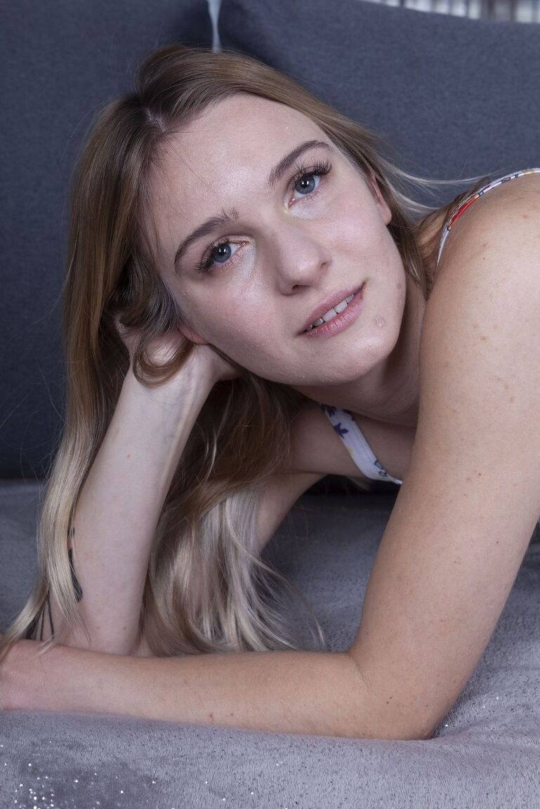 16P Teen amateur Camilla Welcome tugs on labia lips while showing her bush