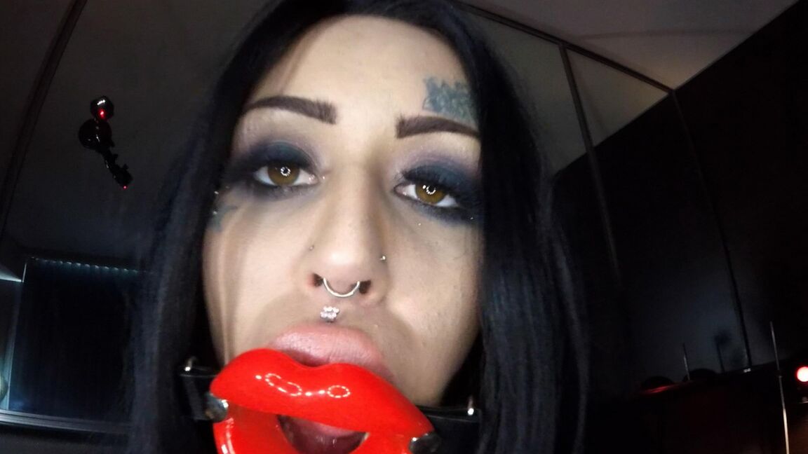 16P Alt Erotic Janey Doe