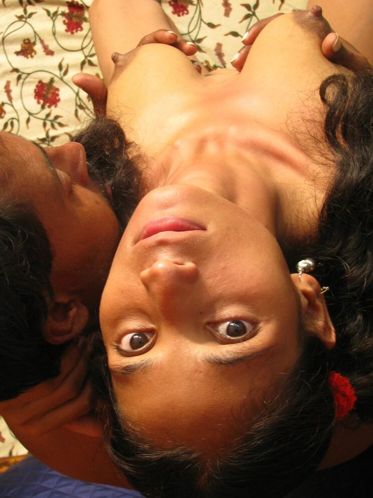 15P Indian Sex Lounge Un pequeño juego previo