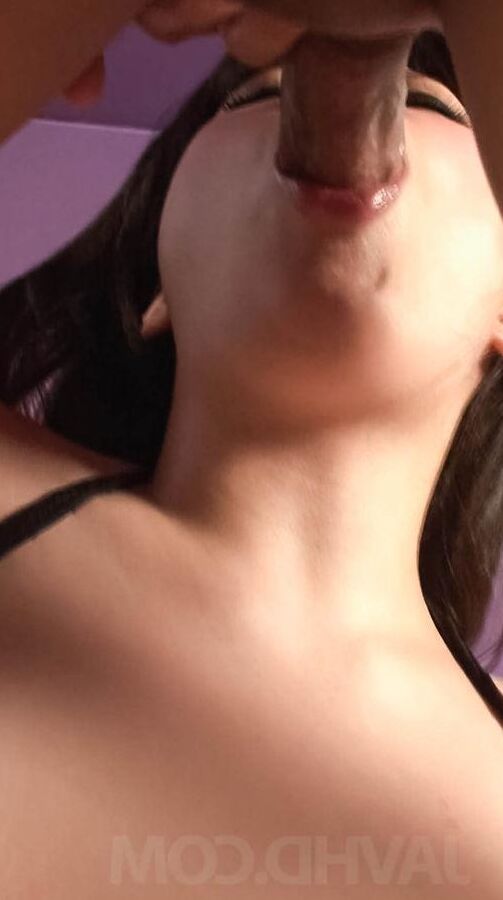 15P 真中ちひろ アジア人が彼女の缶の乳首を舐めてめちゃくちゃになります