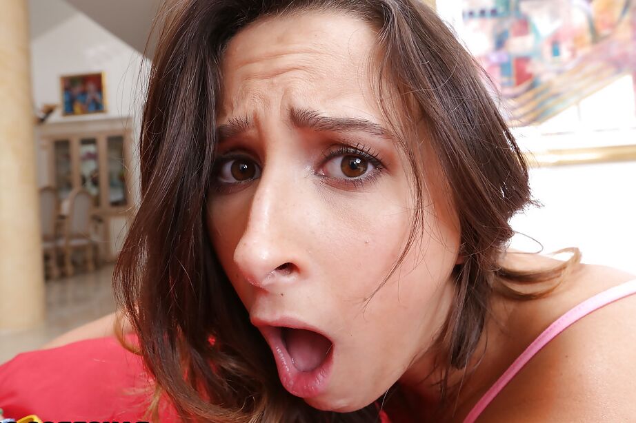 16P All natural bombshell Ashley Adams enjoying a throbbing monster cock