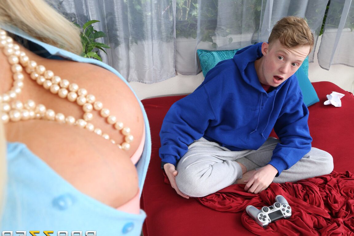21P MILFs Like It Big Casca Akashova, JImmy Michaels