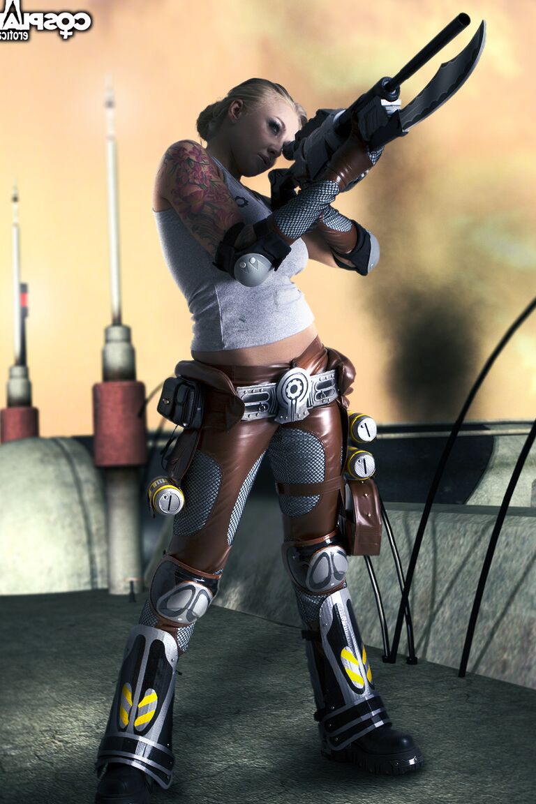12P Anya Stroud Gears of War nacktes Cosplay