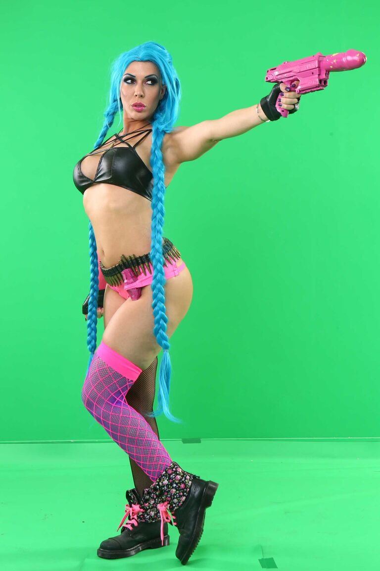21P Cosplay gostosa Rachel Starr faz topless