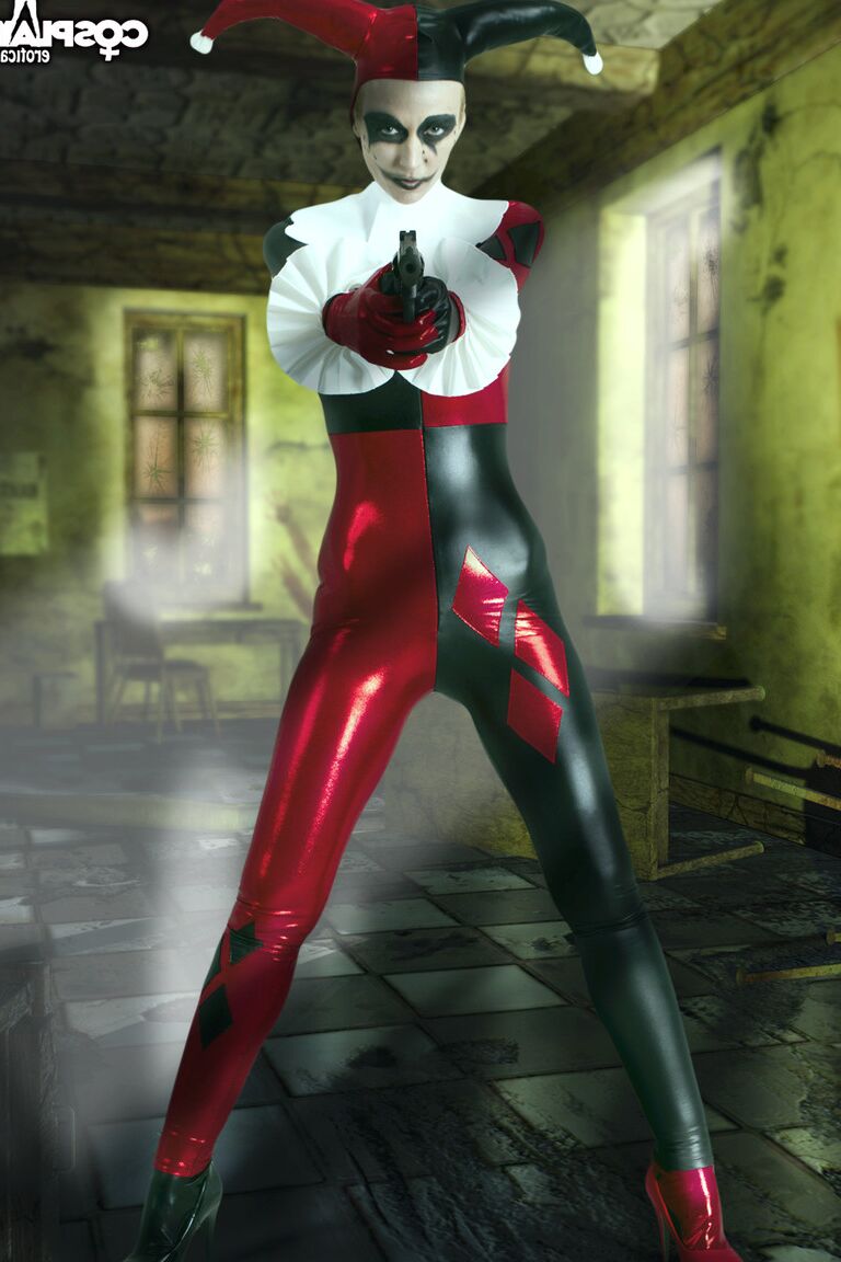 12P Cosplay Erotica Lana em Terapia Secreta cosplay nua