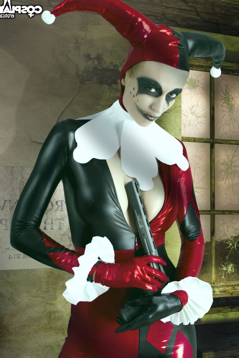 12P Cosplay Erotica Lana em Terapia Secreta cosplay nua