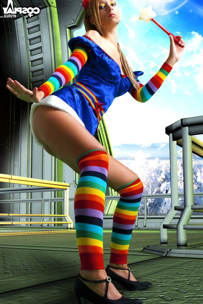 12P Cosplay Erótica Starburst Chica cosplay desnuda