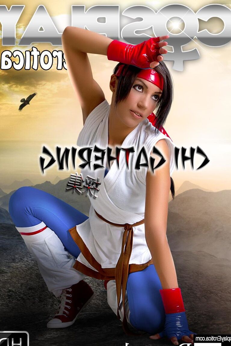 12P Yuri Sakazaki O Rei dos Lutadores cosplay nu