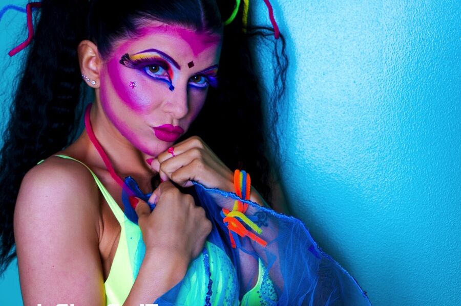 16P Romi Rain Colorful Raggedy Ann gets nude