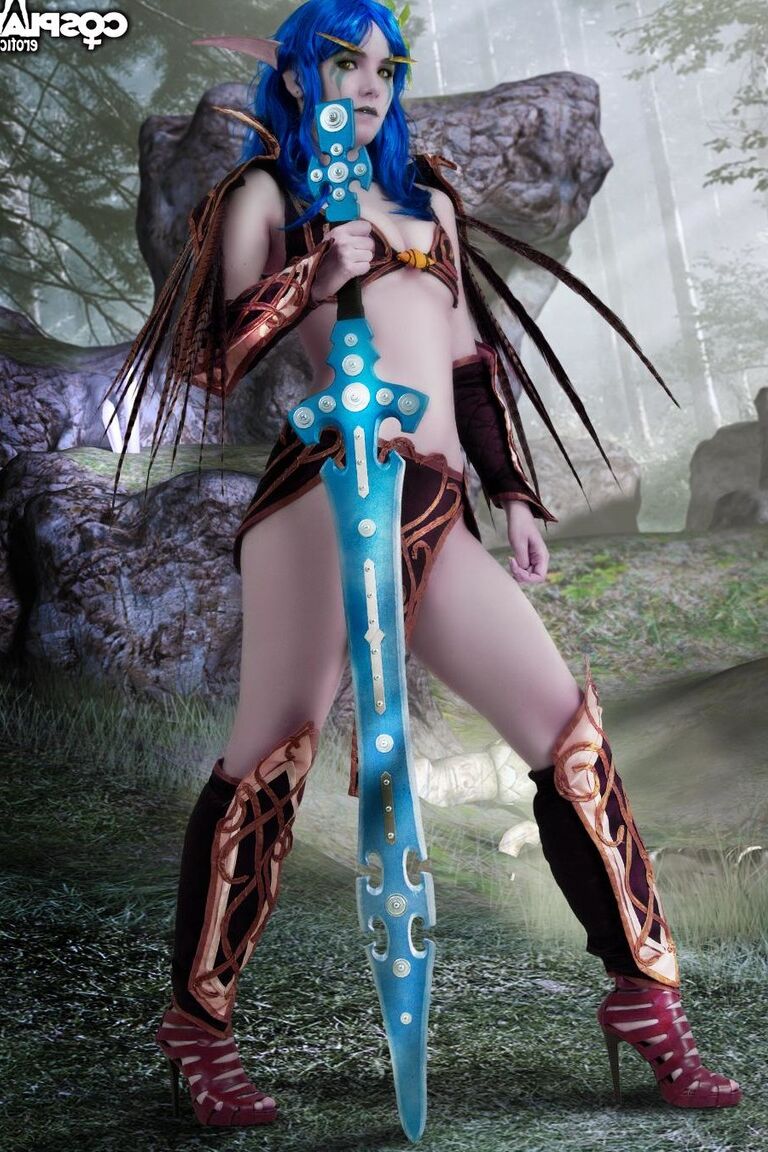 12P Nachtelf, World of Warcraft Nackt-Cosplay