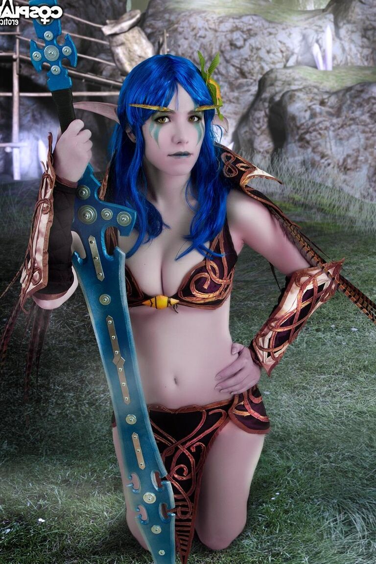 12P Nachtelf, World of Warcraft Nackt-Cosplay