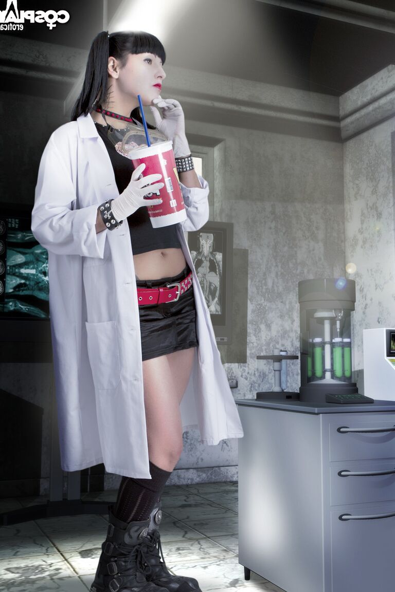 12P Mea in Give Me a Sample ヌードコスプレ