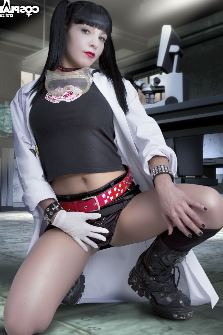 12P Mea in Give Me a Sample ヌードコスプレ