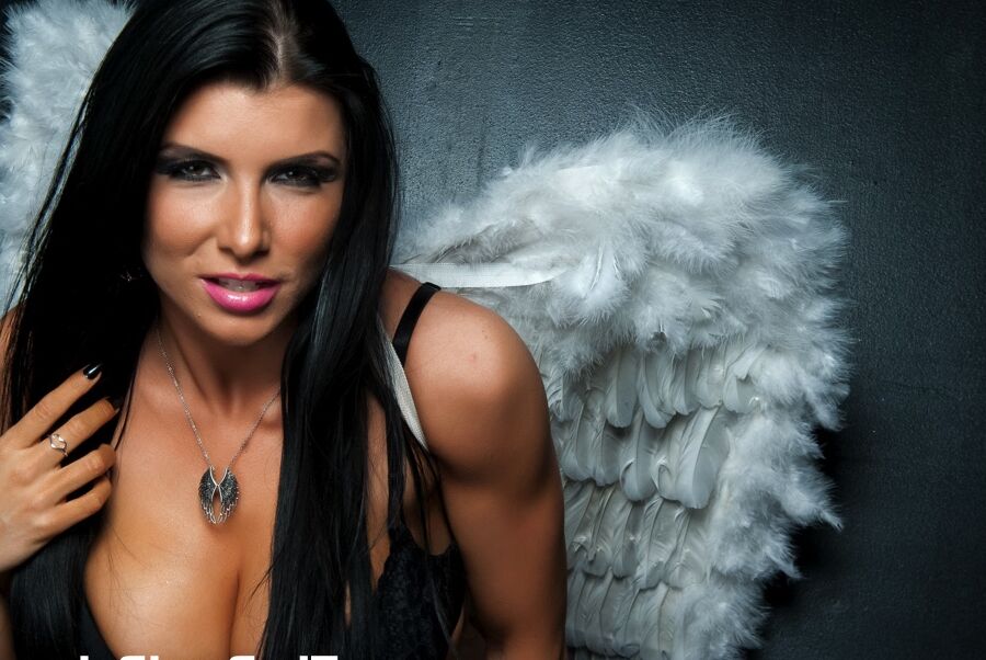 16P Romi Rain Romi o x classificado anjo