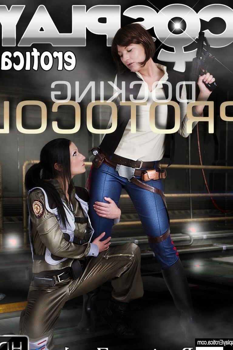 12P Han Solo StarWars vs Boomer Battlestar Galactica cosplay nu