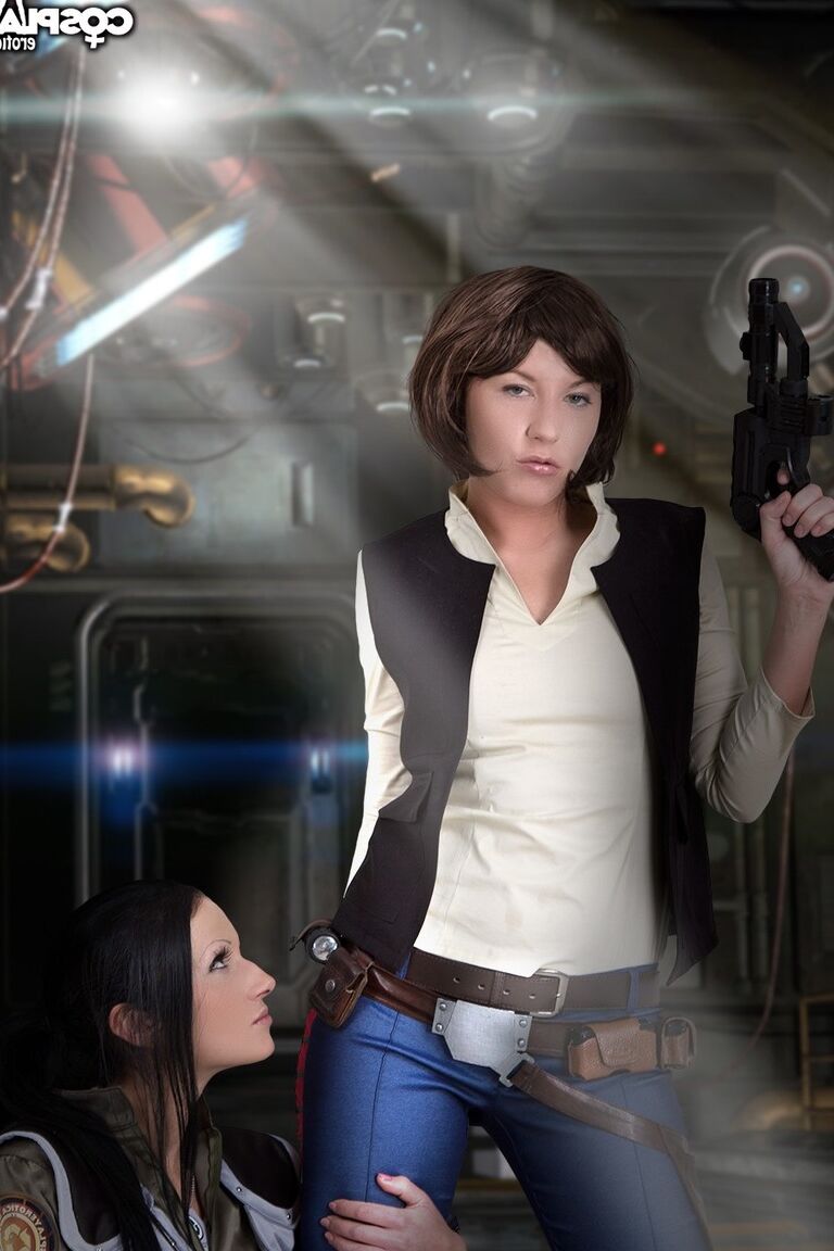 12P Han Solo StarWars vs Boomer Battlestar Galactica cosplay nu