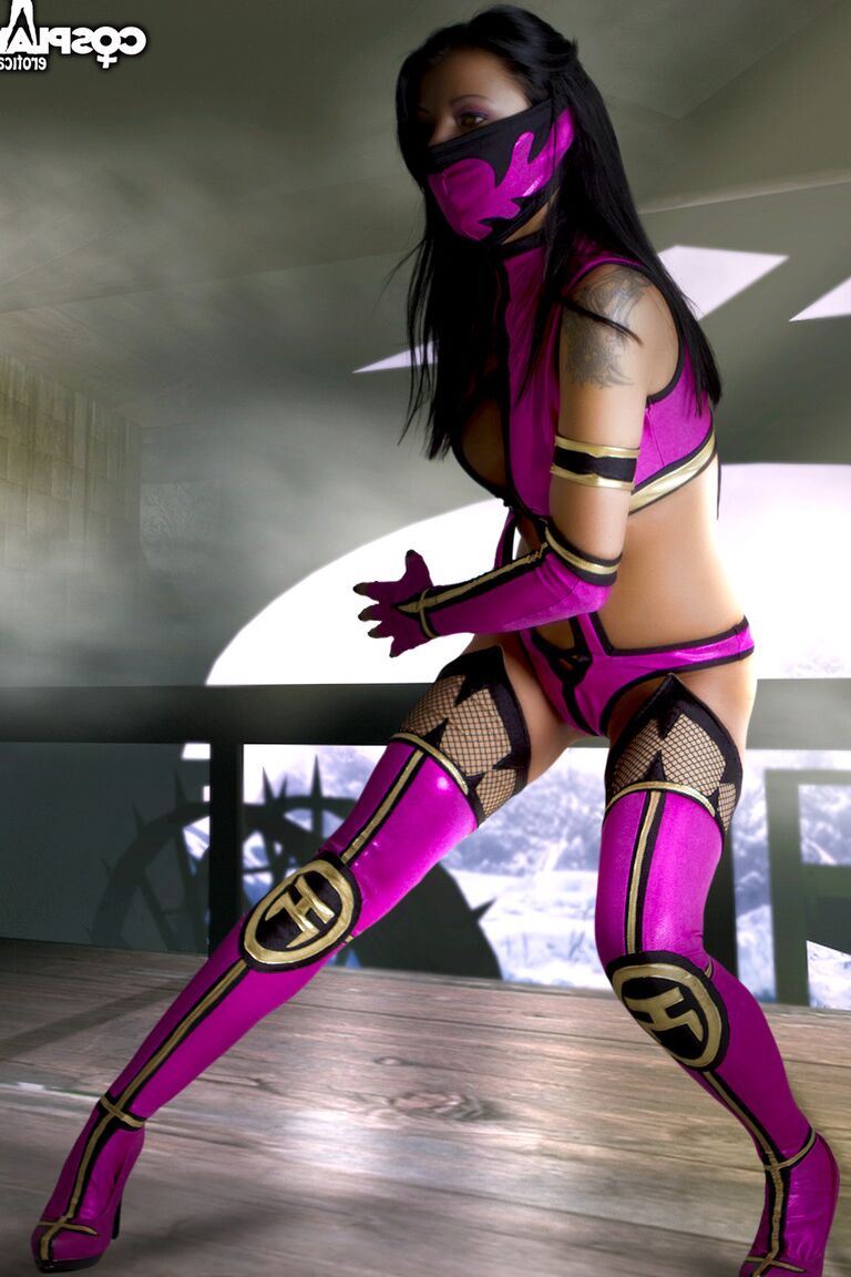 12P Cosplay Érotique Milena Mortal Kombat cosplay nu
