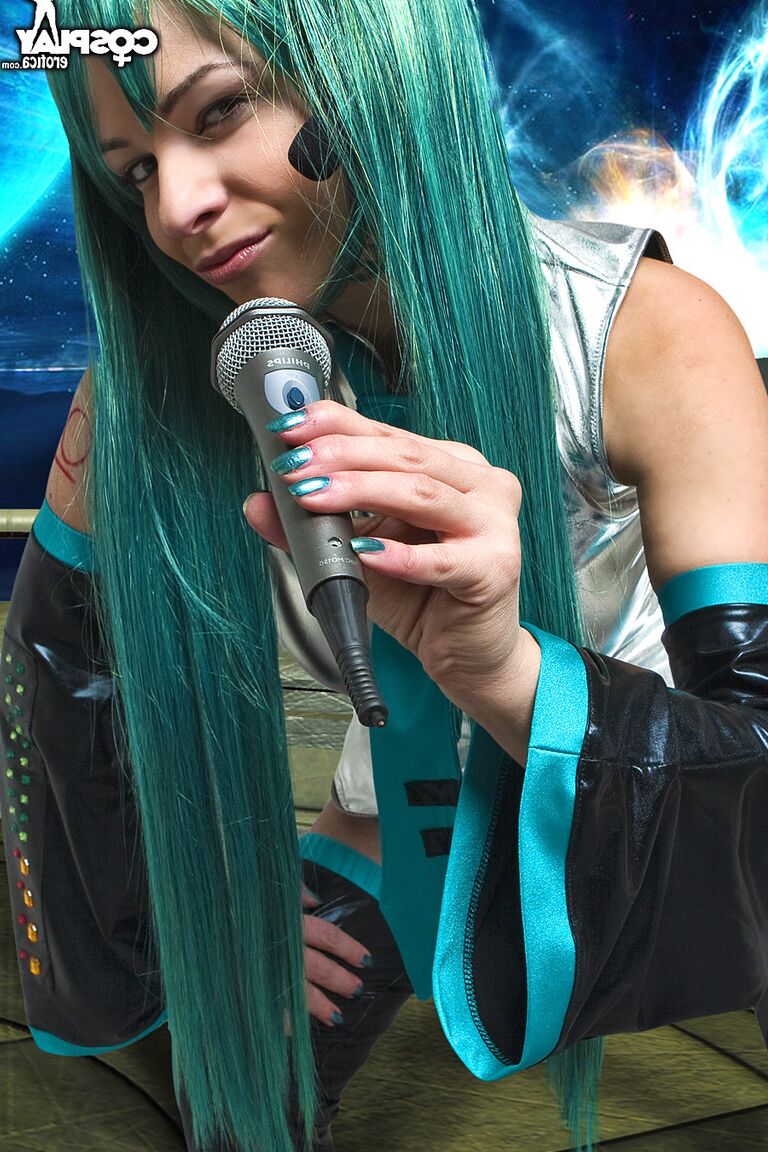 12P Hatsune Miku Vocaloid cosplay nua