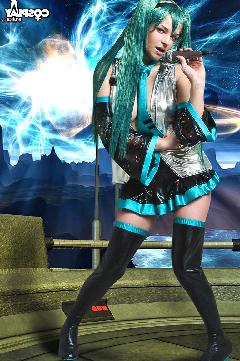 12P Hatsune Miku Vocaloid cosplay nua