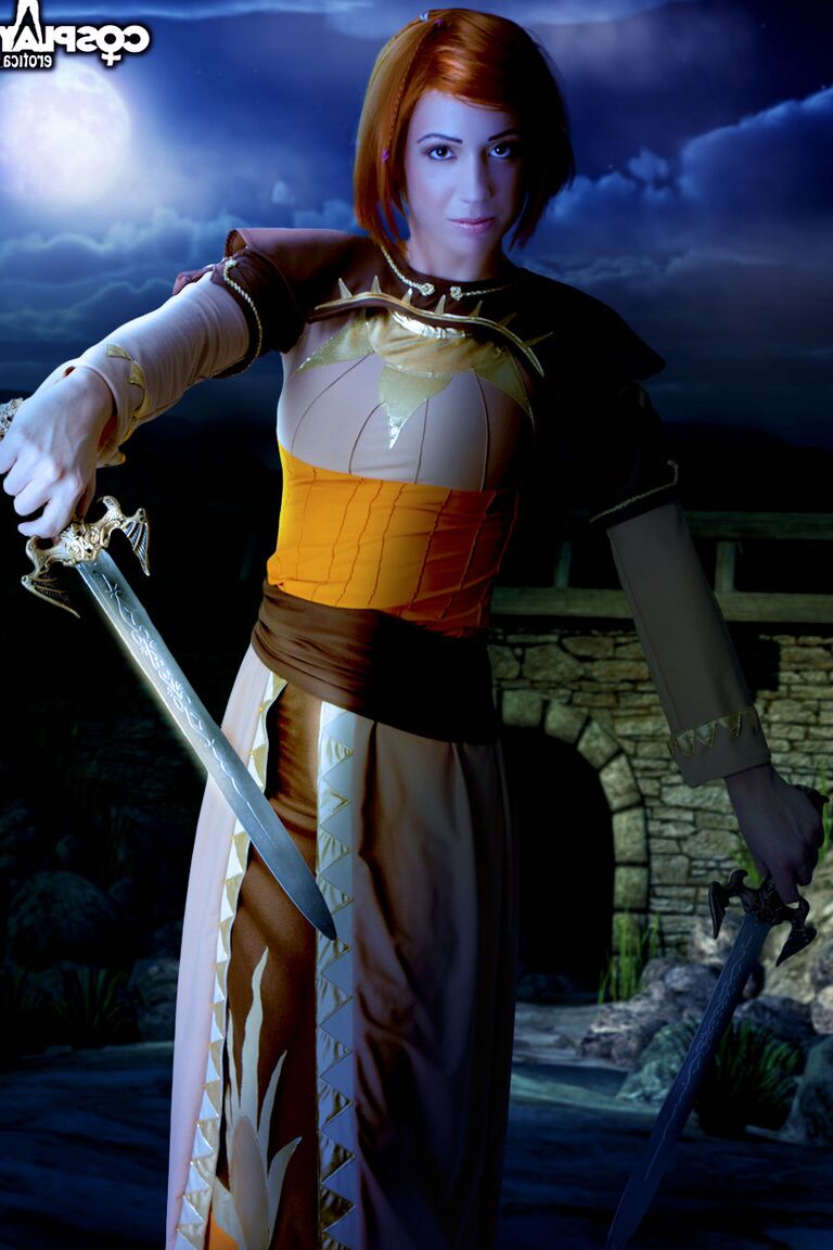 12P Leliana Dragon Age Origins nacktes Cosplay