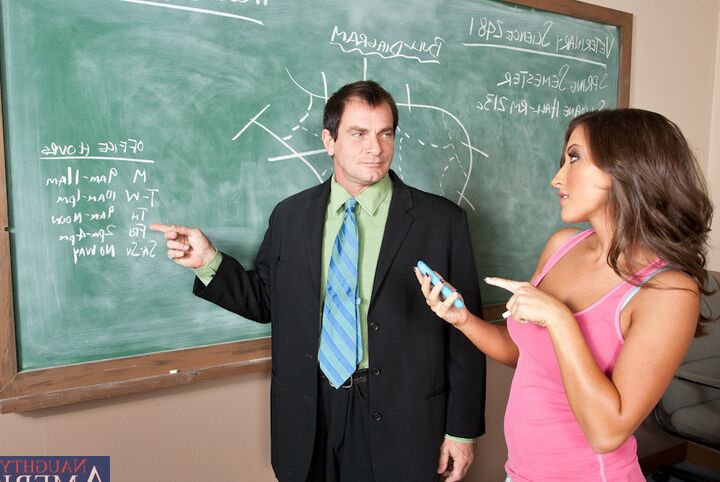 14P Naughty Bookworms Lizz Tayler fickt ihre Lehrerin
