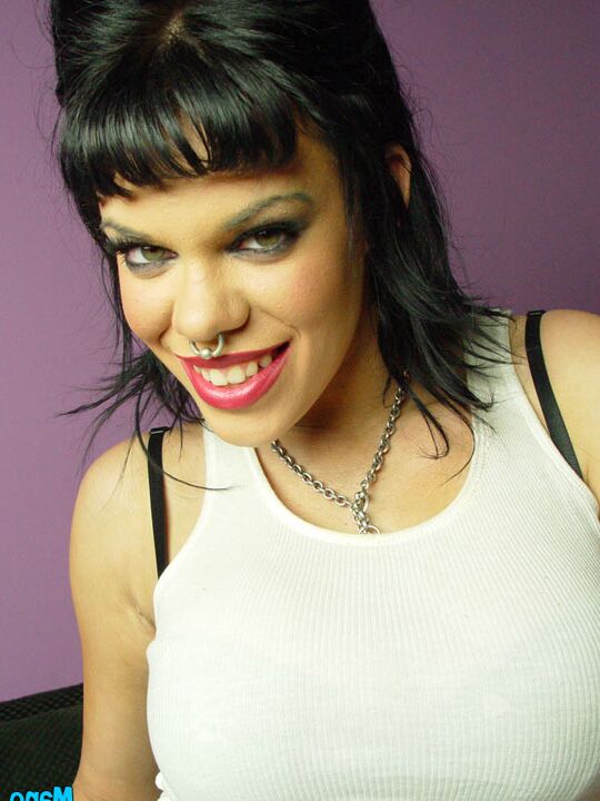 16P Mano Job Gia Paloma Morena Paja
