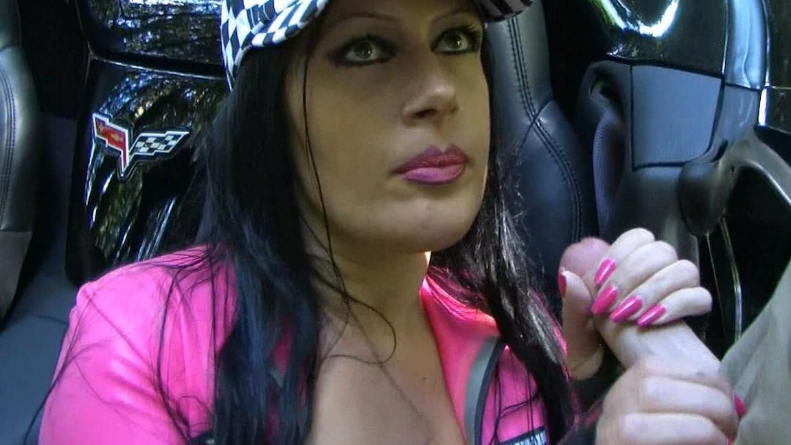 16P Pictures Chienne Corvette En Latex Rose