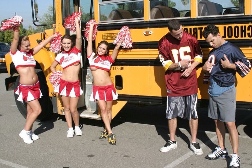 21P Tetonas en la escuela Aline, Jaclyn Case, Rachel Roxxx