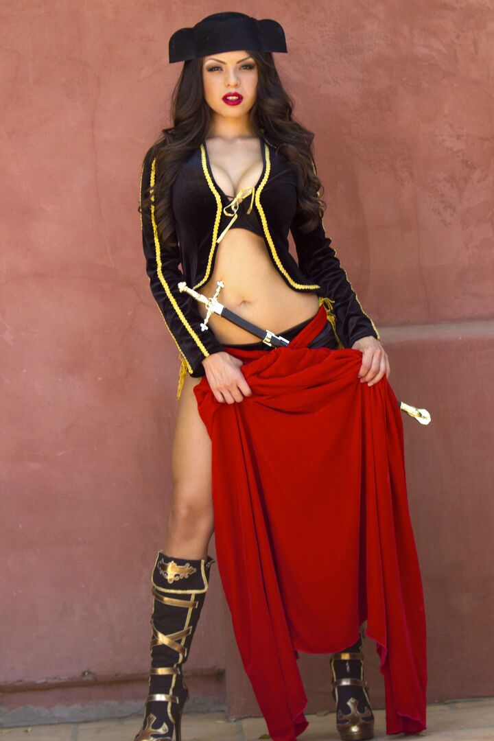 17P Penthouse Or Yurizan Beltran