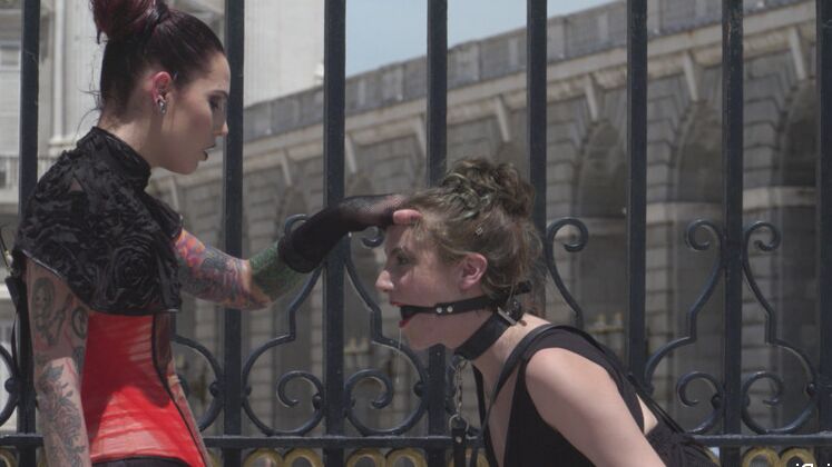 15P Silvia Rubi takes Aragne Spicy to the Spanish Kings Castle where she's gagged