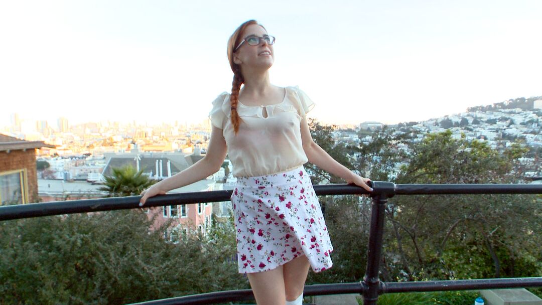 21P Deshonra pública Bill Bailey, Penny Pax