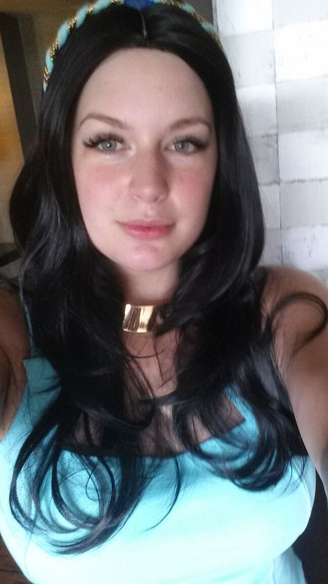 14P Amateur model Danielle Ftv takes non nude selfies in a variety of outfits