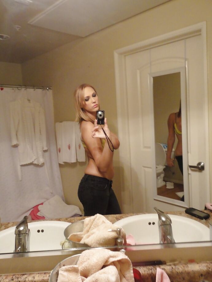 16P Alexia Rae shows off naked on cam while touching herself