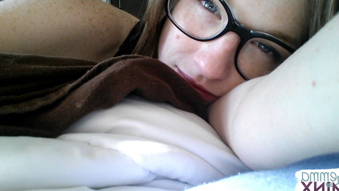 15P Solo girl Gemma Minx takes selfies in various states of undress