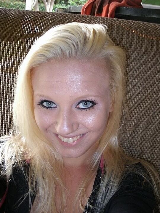 Fotos de menina adolescente 16P Marina Visconti