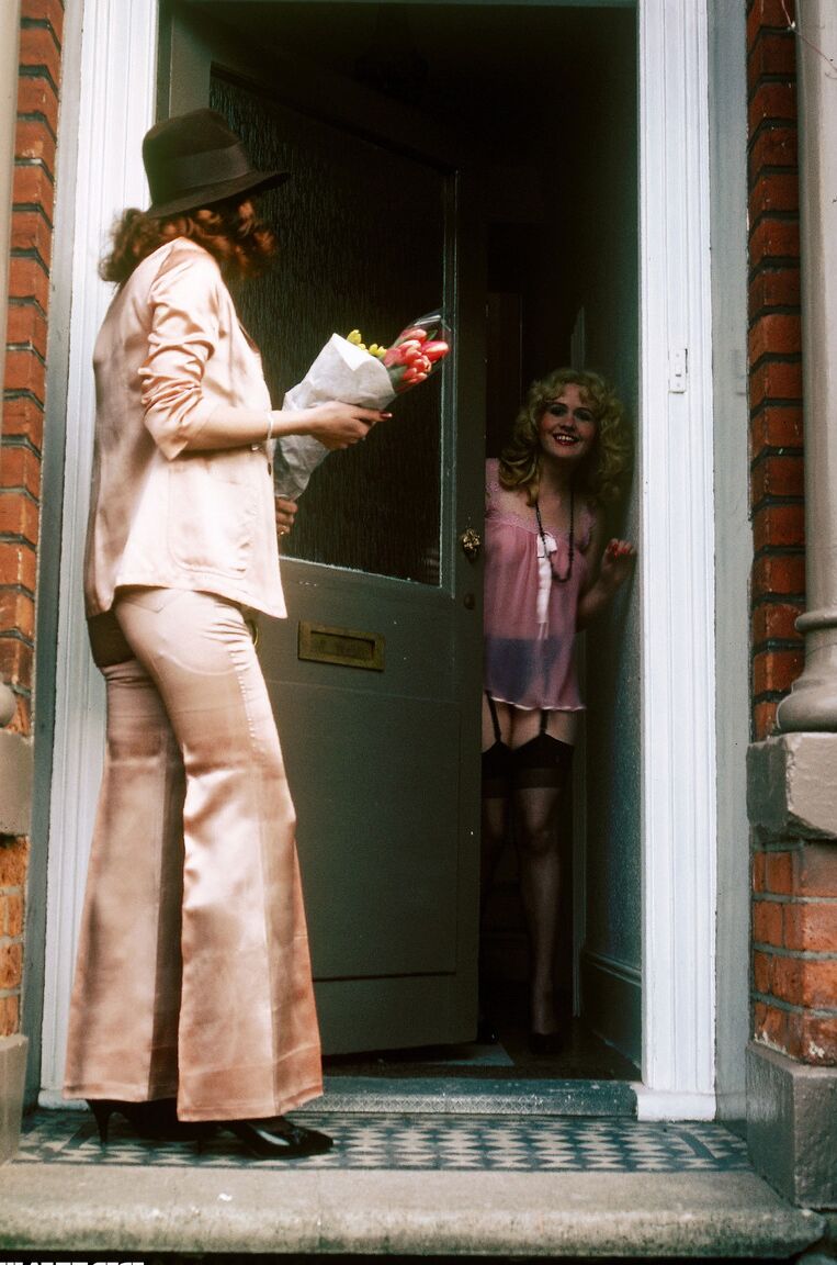 12P Old School Dildo delights And Hairy Twats For These Honies