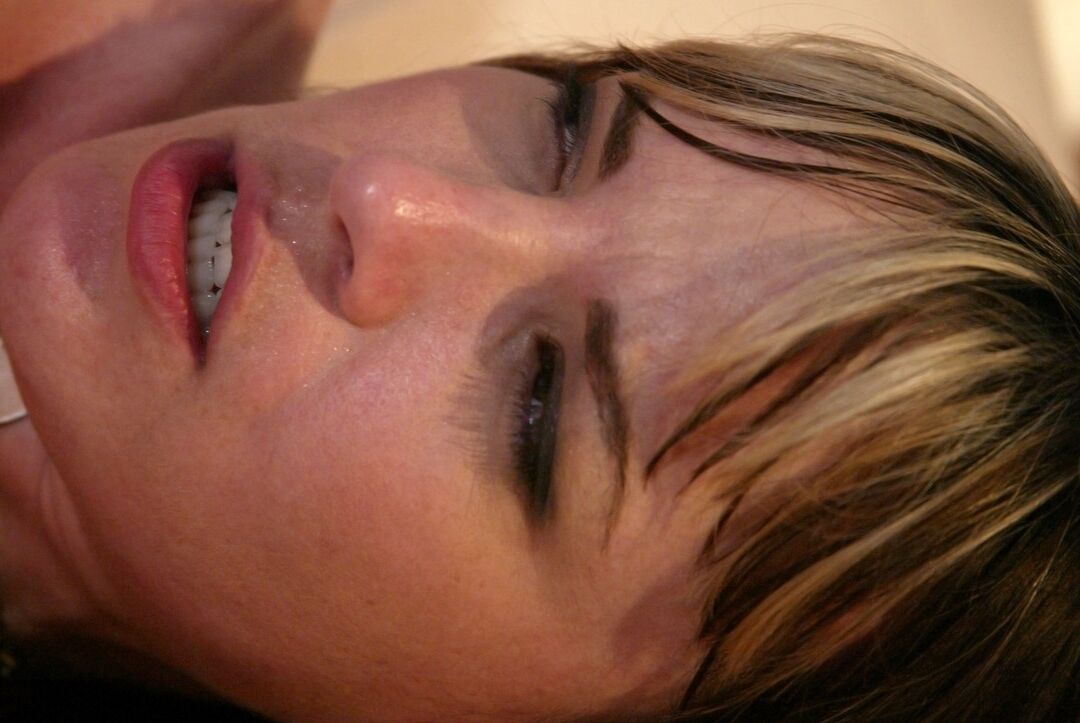 21P Fucking Machines Ariel X, Dana DeArmond, Lorelei Lee, Mia Bangg, Nadia Styles
