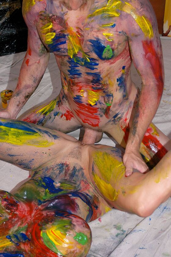 17P Freaky estudiante de arte pinta el cuerpo sexy de Kelly Madison y se la folla hasta el fondo
