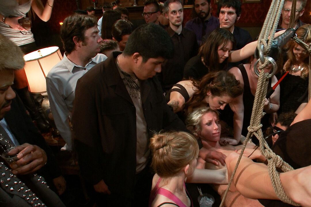 20P Public Disgrace Maia Davis, Mark Davis, Prinzessin Donna Dolore