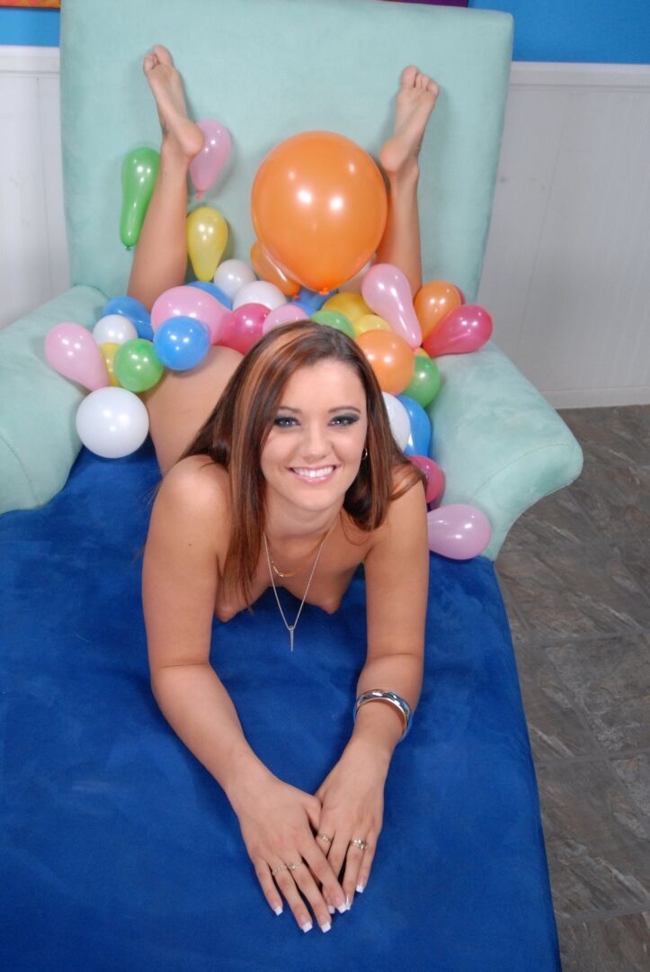 12P Leg Action Arianna Jay