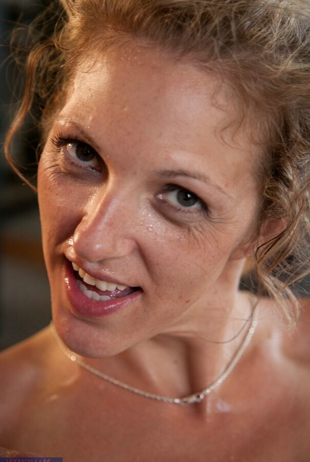 21P Athlétisme coquin Roxanne Hall