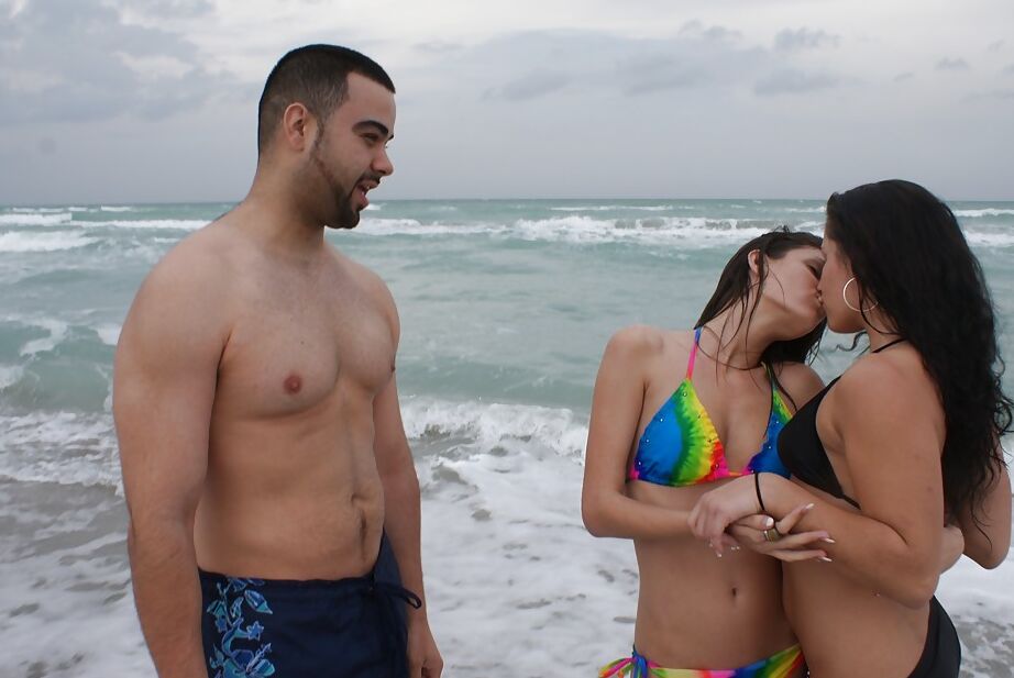 16P Naughty hotties with neat fannies give a blowjob to a lucky guy