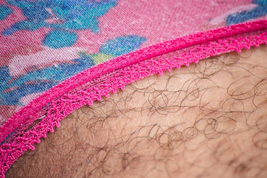 16P Black first timer Whitney unveiling hairy pussy from under denim shorts