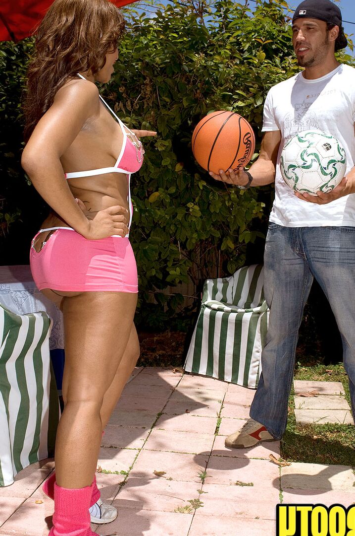 16P Bootylicious Mag One on One Ballin'