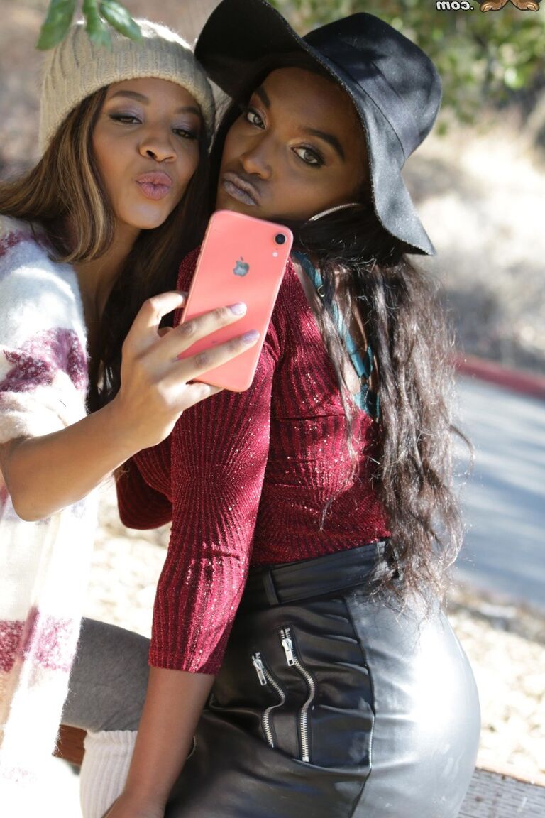 21P Two curvy ebonies and a busty blonde fuck each other with a black strapon