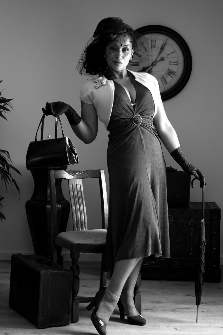 13P Classy mature dame Danica Collins bare big boobs and bush in black gloves